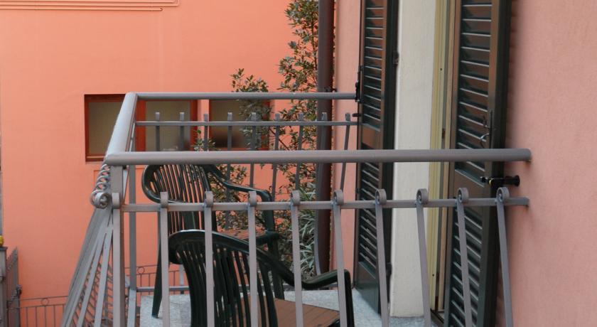 Casa Vacanze Touring Βερμπάνια Εξωτερικό φωτογραφία