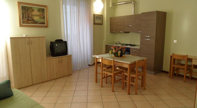 Casa Vacanze Touring Βερμπάνια Εξωτερικό φωτογραφία