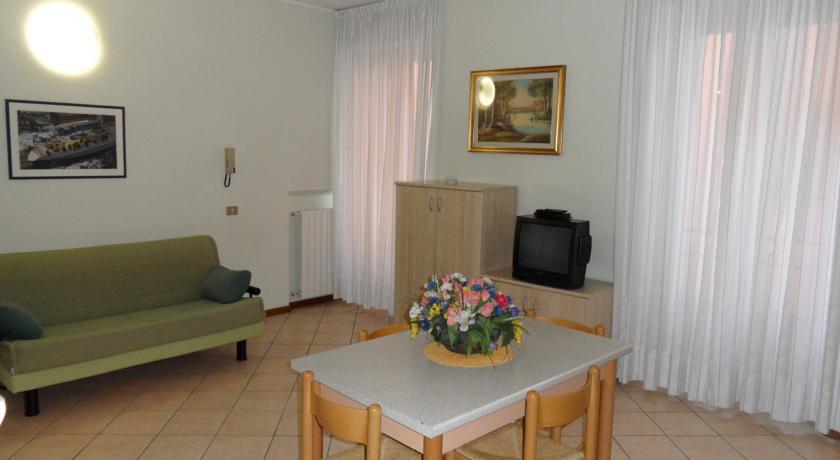 Casa Vacanze Touring Βερμπάνια Εξωτερικό φωτογραφία